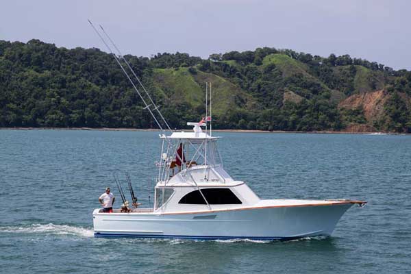 Things To Do 38′ CustomTres Amigos