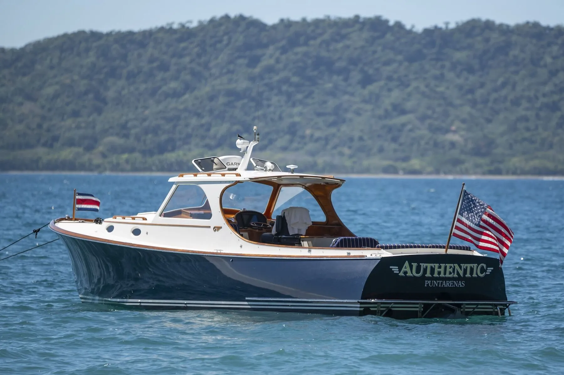 Things To Do Authentic private boat