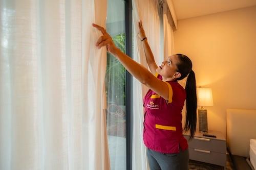 Servicios de conserjería en Costa Rica que se encargan de preparar un alquiler vacacional de lujo con peticiones personalizadas previas a la llegada